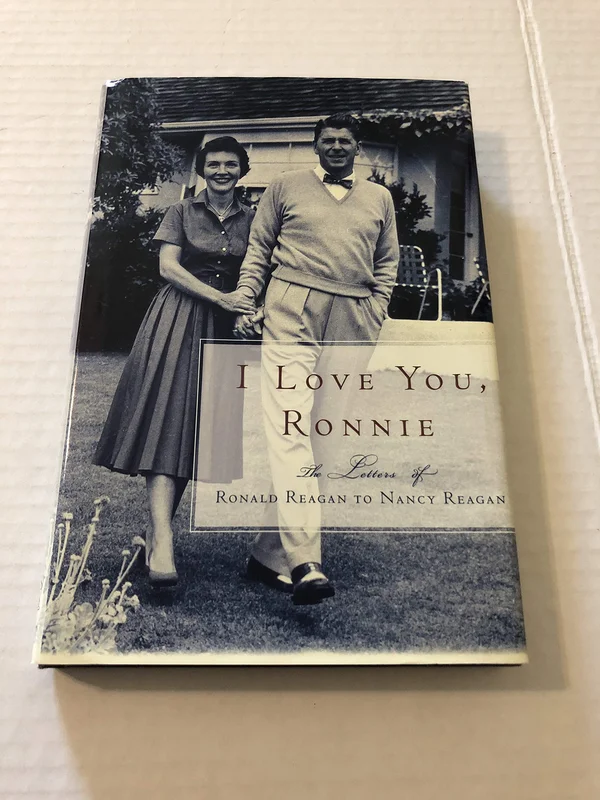 roundaboutbookstore-11413175
